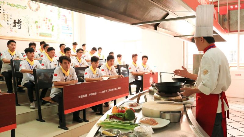 定制膨化食品包装：揭秘其背后的工艺与标准