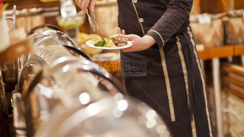 行业背景：烘焙市场崛起，原料需求激增