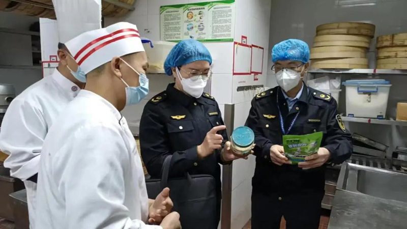 超市里，消化饼干与粗粮饼干的秘密较量